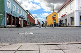 Kävelykatua on ehdotettu Heimolinnankadun päähän. Kuva: Lari Kiviranta