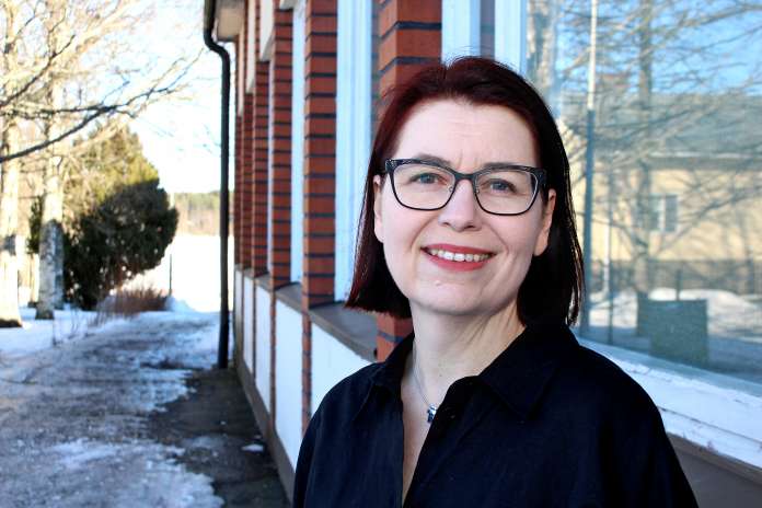 Sosiaalijohtaja Riikka Jokela kiittää vastaanottoa Oripään kunnassa ihanan lämpimäksi. – Täällä on ollut tosi mukava aloittaa työt.