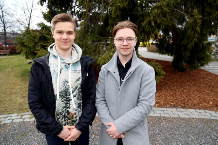 Kesken viime kauden mukaan tulleet Leevi Mäkelä ja Roger Penter haluavat tulevalla kaudella saada nuorisovaltuuston äänen kuuluviin entistä paremmin.