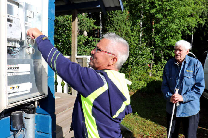Mauri Oittinen Kari Virta Sallila Vertek sähkömittari